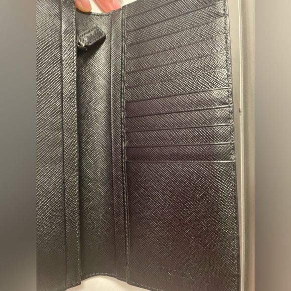 PRADA SAFFIANO BIFOLD LEATHER WALLET - Picture 5 of 7